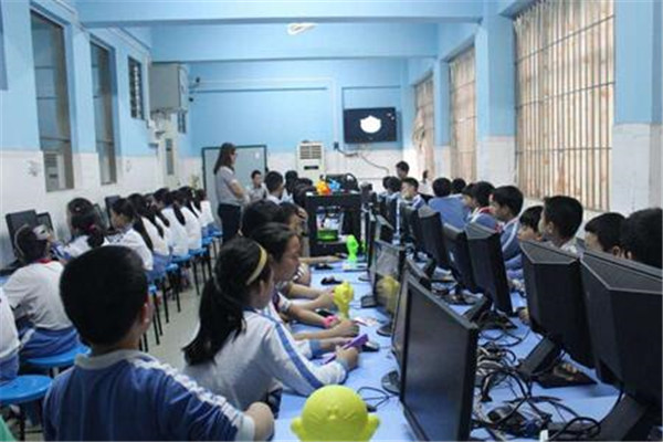 小科楠创造力工厂加盟店