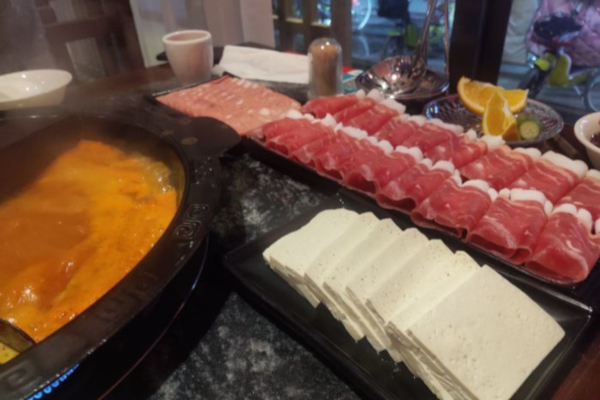 恒文旭卤味火锅加盟费