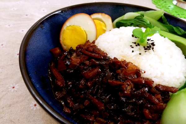 灶物卤儿饭加盟费