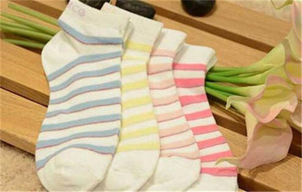 丝漫达袜业加盟