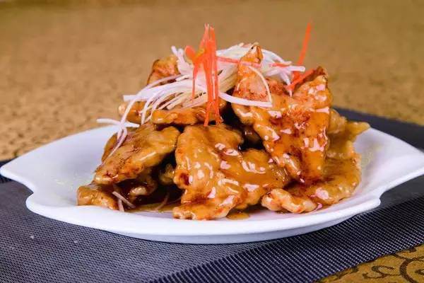 四季爆锅包肉加盟费