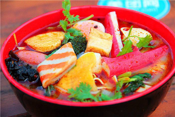 东北华姐麻辣烫加盟费