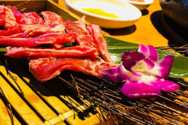 合利家炭火烤肉加盟费