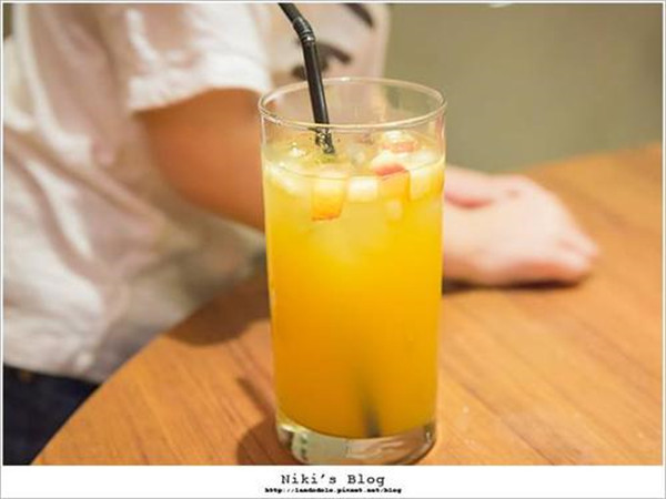 七里微风奶茶加盟店