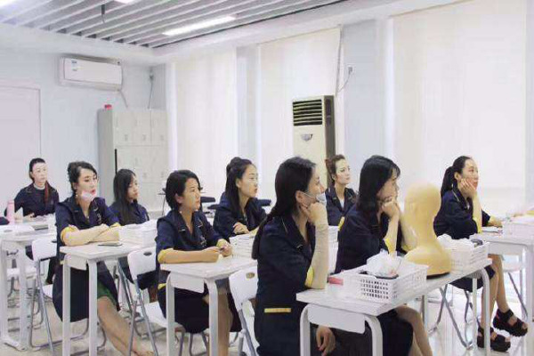 皮肤管理培训加盟费