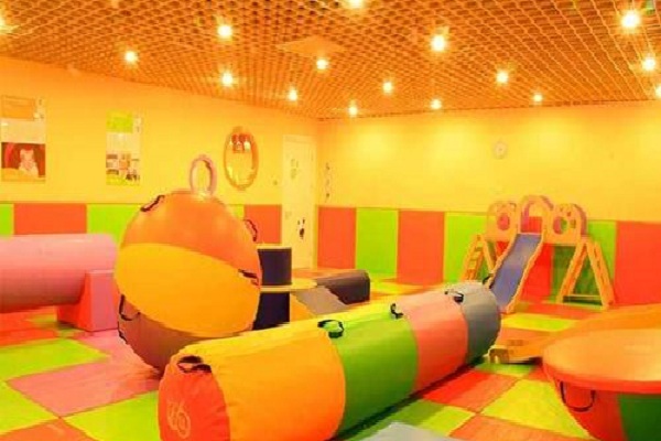 婴幼儿教育加盟