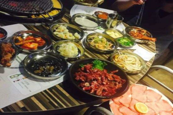 咕的咕的韩国碳烤肉店加盟费