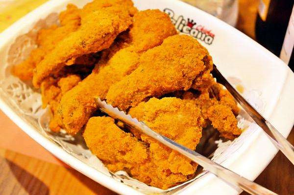 PELICANA炸鸡加盟店