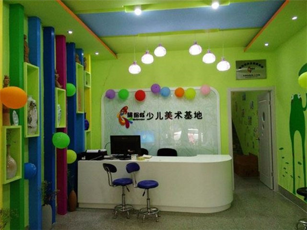 缤纷鸟少儿美术加盟店