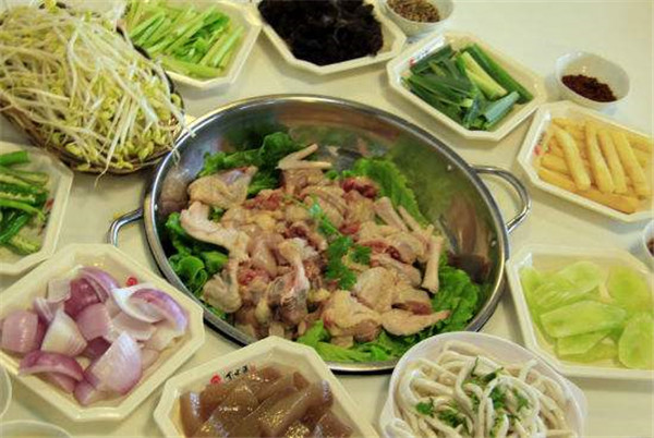 重庆乡水源火锅加盟店