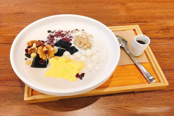 八点醒黑糖甜品加盟费