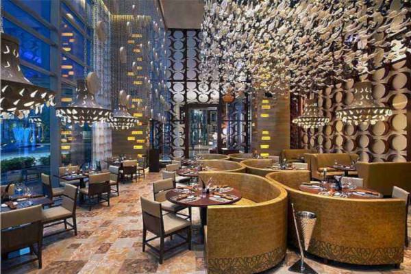 假日酒店加盟费