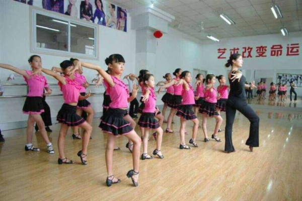 舞蹈培训中心
