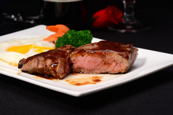 遇上牛排西餐厅加盟费