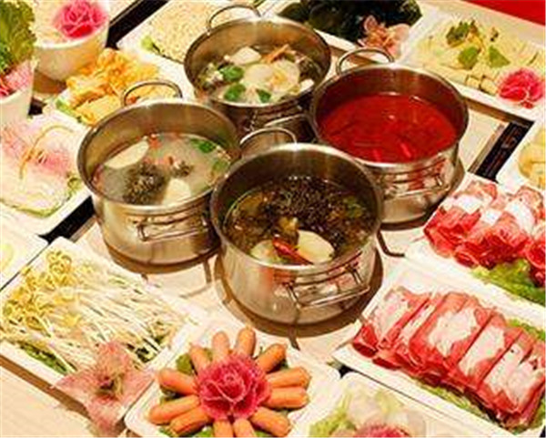 半兽人旋转小火锅加盟店
