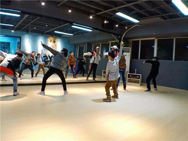 街舞培训加盟店