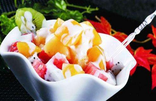 自助水果捞店加盟