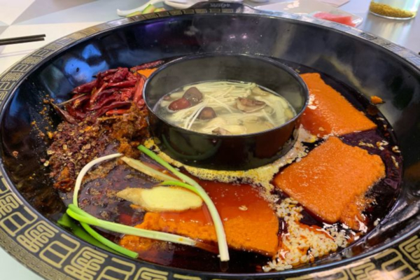 椒席重庆老火锅加盟