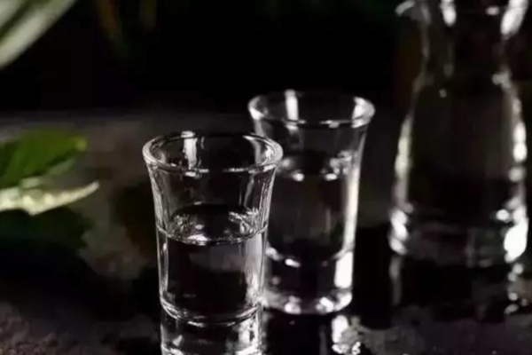 低档白酒加盟费