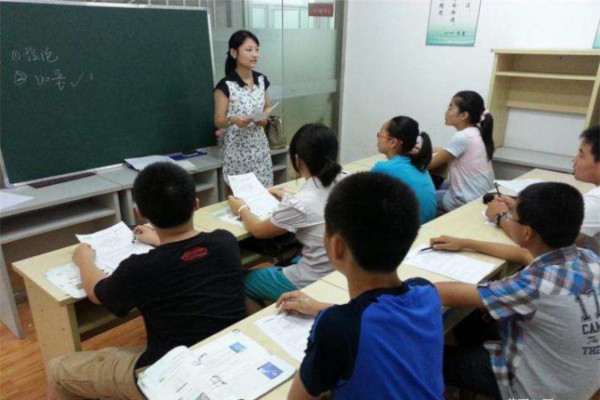 小学特色辅导班加盟