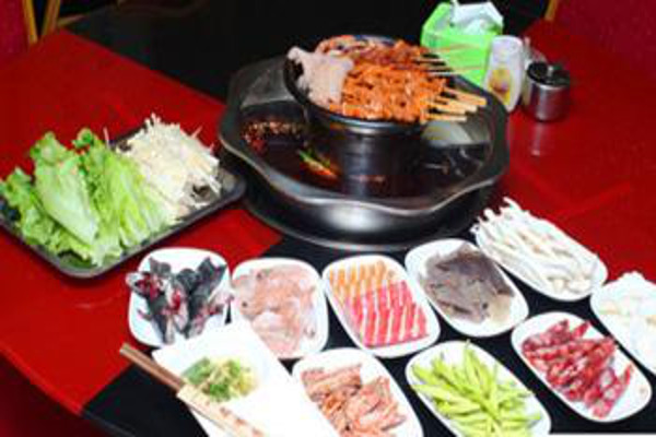 辣小缘涮烤吧加盟费