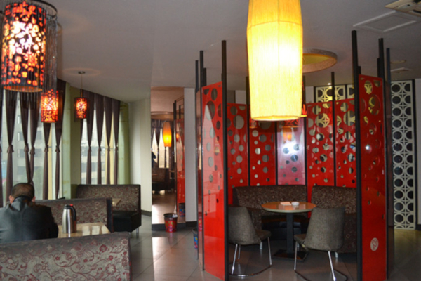 复合式休闲餐厅