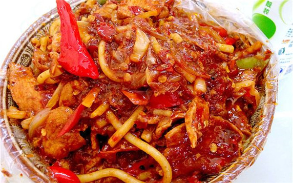 辣风芹米粉加盟店