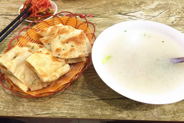 母鸡汤泡饼加盟费