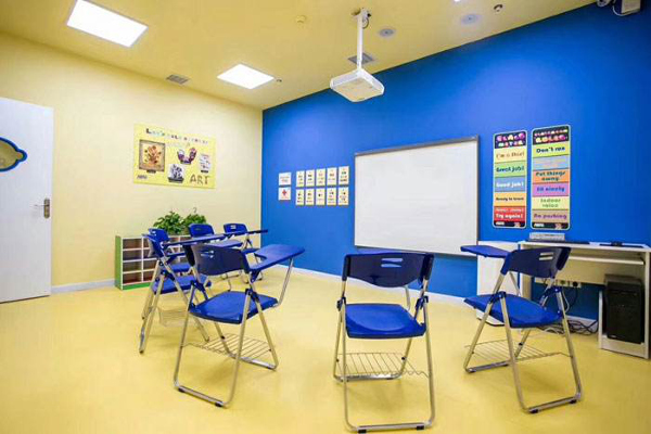 少儿英语中心加盟费