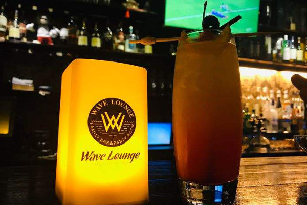 Wave Lounge
