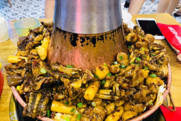 老佛爷炭火牛蛙加盟