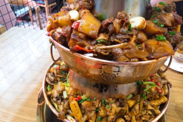 老佛爷炭火牛蛙加盟