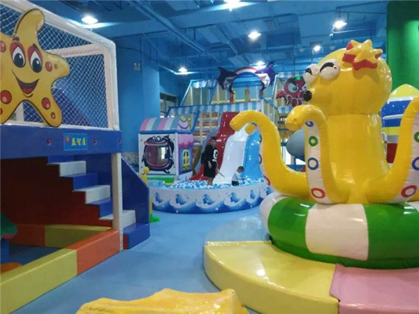 儿童室内游乐设备加盟店