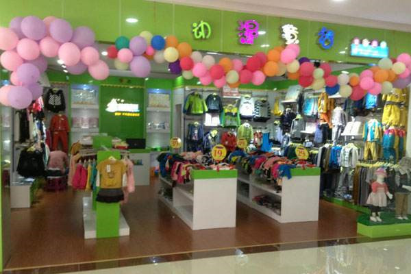 动漫童话童装加盟店