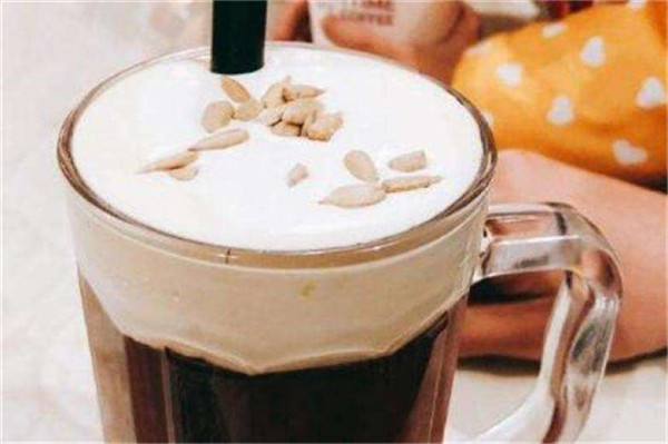 趴踢滩奶茶加盟店