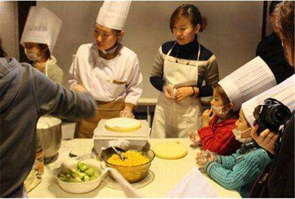 千言万语diy烘焙蛋糕店加盟店