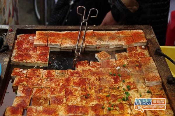 路边特色小吃加盟费