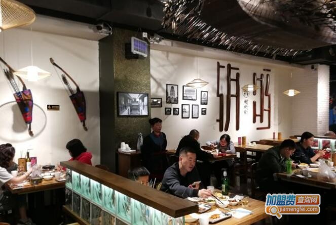 胡咥烧烤馆加盟门店