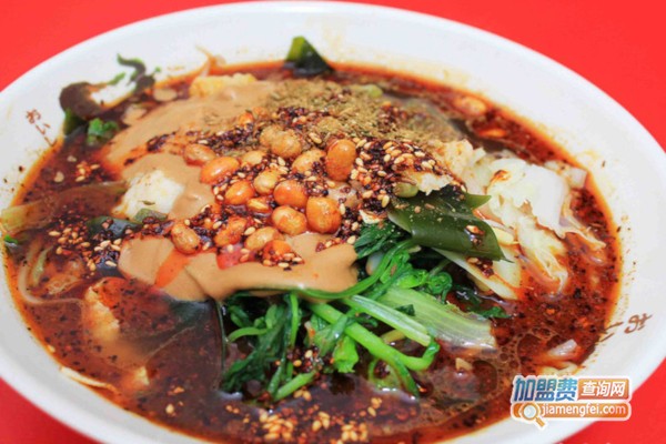 王云飞骨汤麻辣烫加盟费