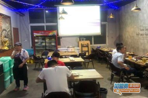 烈焰地带烤吧加盟门店