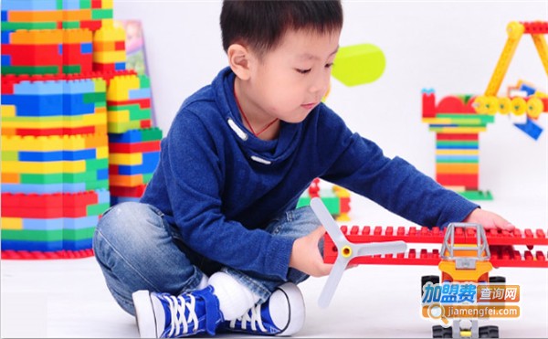 百变创享加盟店