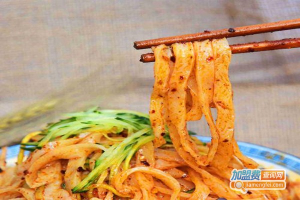 七配合擀面皮加盟门店