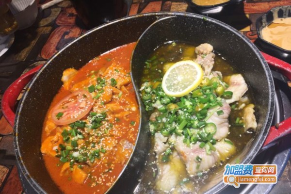 月芽渔锅加盟店