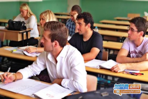 早安汉语加盟费