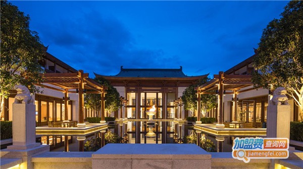 丽朗度假村