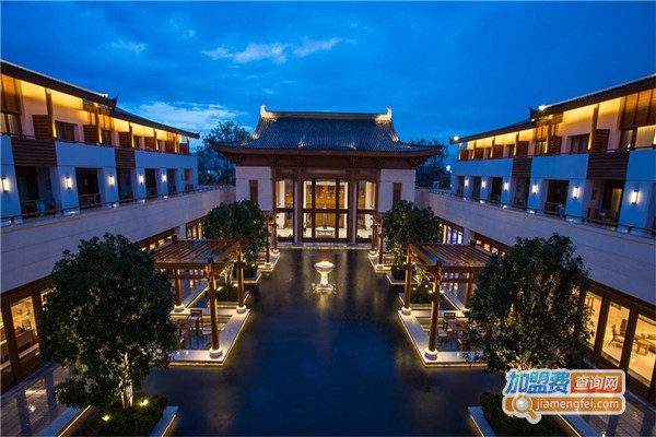 丽朗度假村