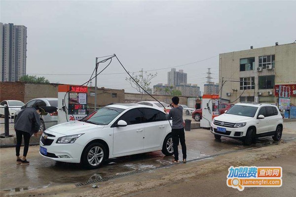 闪靓自助洗车机加盟费