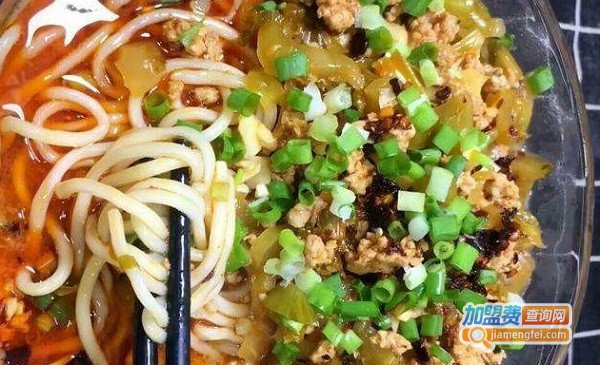 酸菜牛肉面加盟费