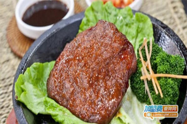 她左右黑椒牛排饭加盟费