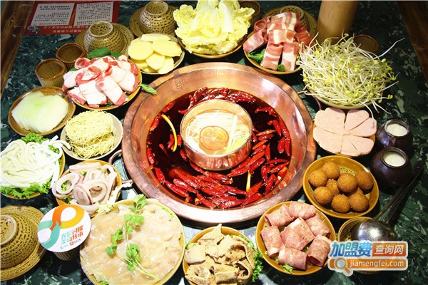 矿泉水火锅加盟费